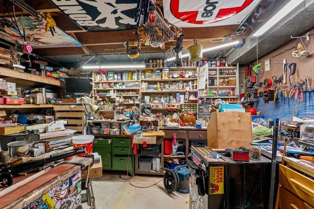 2112 Markham STREET, Manitowoc, WI 54220