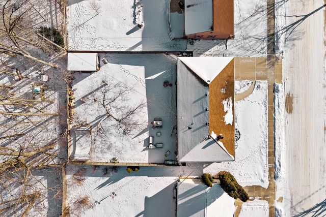 2112 Markham STREET, Manitowoc, WI 54220