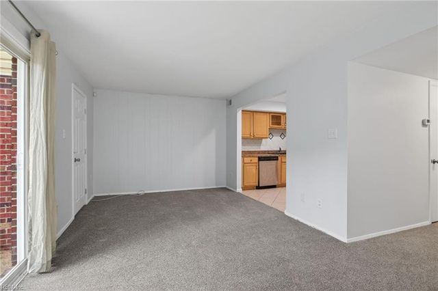 806 S Grosvenor CT, Virginia Beach, VA 23462