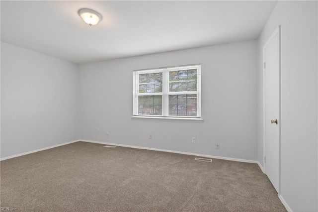 806 S Grosvenor CT, Virginia Beach, VA 23462