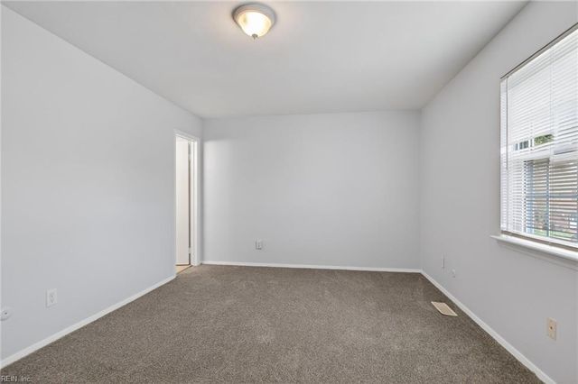 806 S Grosvenor CT, Virginia Beach, VA 23462