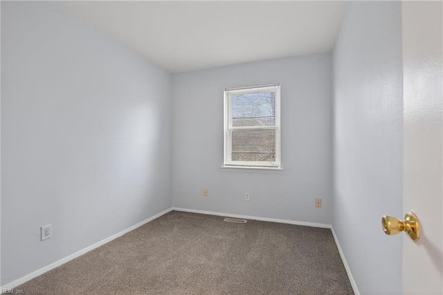 806 S Grosvenor CT, Virginia Beach, VA 23462