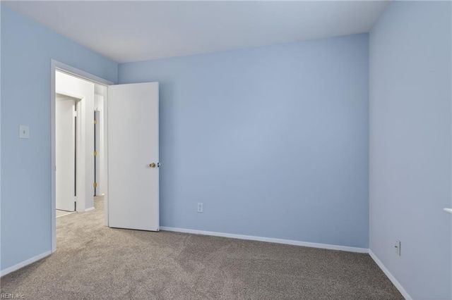 806 S Grosvenor CT, Virginia Beach, VA 23462