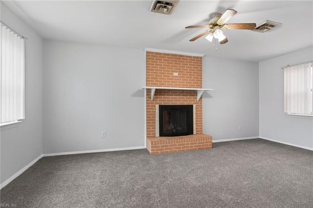 806 S Grosvenor CT, Virginia Beach, VA 23462