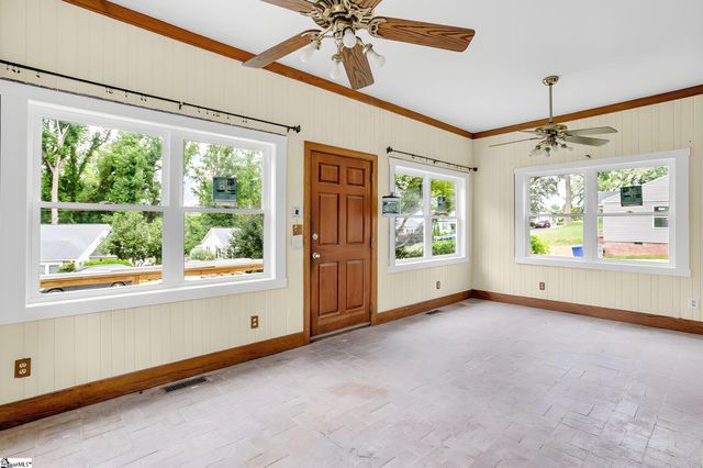 189 Converse Circle, Spartanburg, SC 29302
