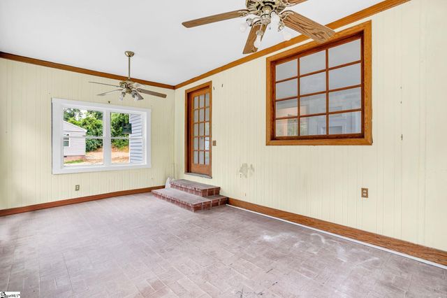 189 Converse Circle, Spartanburg, SC 29302