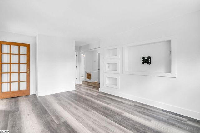 189 Converse Circle, Spartanburg, SC 29302
