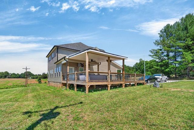 1097 Dodson Mill Road, Pilot Mountain, NC 27041