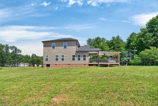 1097 Dodson Mill Road, Pilot Mountain, NC 27041