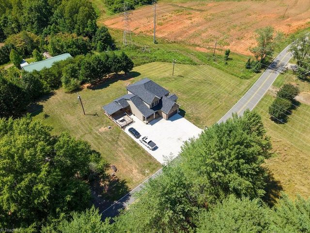 1097 Dodson Mill Road, Pilot Mountain, NC 27041