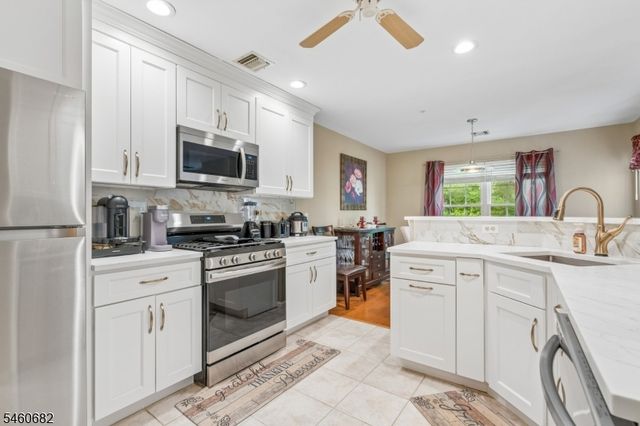 718 Buckland Ct, Denville Twp., NJ 07834