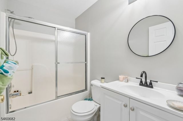 718 Buckland Ct, Denville Twp., NJ 07834