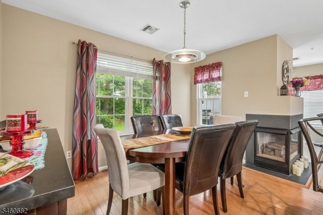 718 Buckland Ct, Denville Twp., NJ 07834