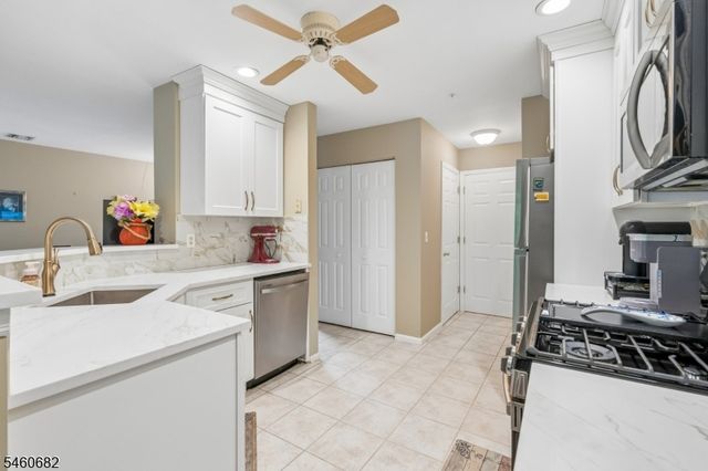 718 Buckland Ct, Denville Twp., NJ 07834