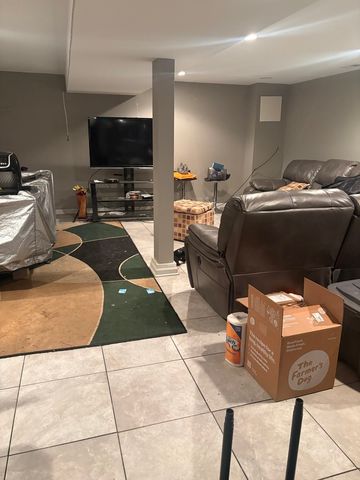 10032 S Calumet Avenue, Chicago, IL 60628