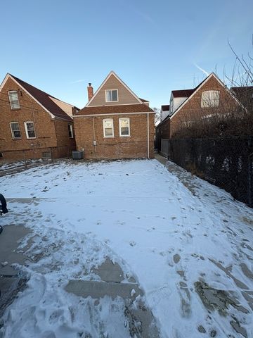 10032 S Calumet Avenue, Chicago, IL 60628