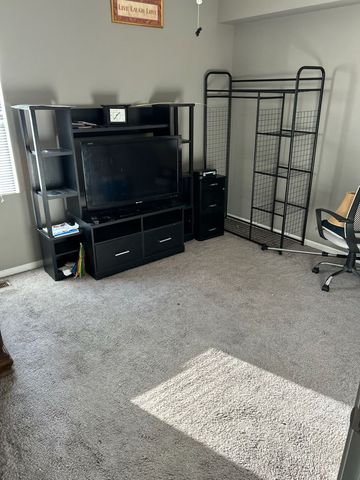 10032 S Calumet Avenue, Chicago, IL 60628