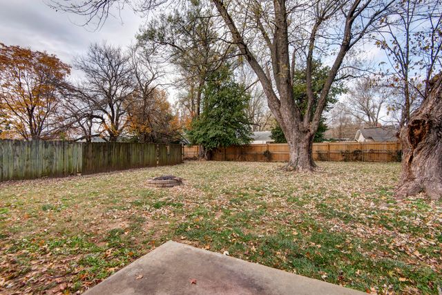 2459 S Clay Avenue, Springfield, MO 65807