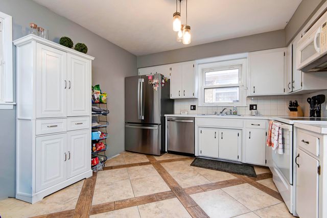 2459 S Clay Avenue, Springfield, MO 65807