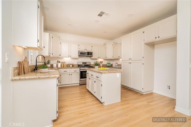 13637 Larkspur Court, Victorville, CA 92394