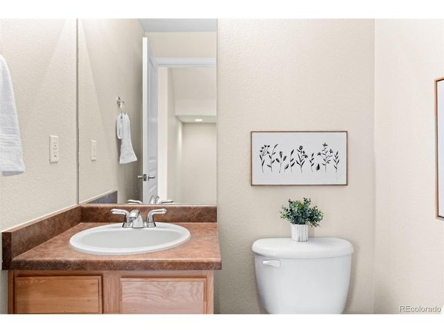 16982 E Warren Pl A, Aurora, CO 80013