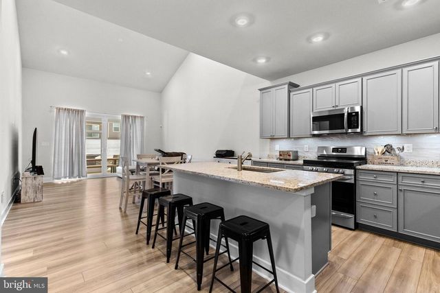 61 BONESET DR, Gettysburg, PA 17325