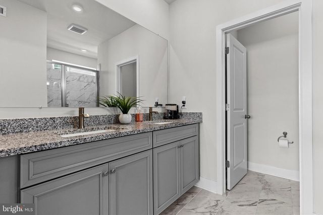 61 BONESET DR, Gettysburg, PA 17325