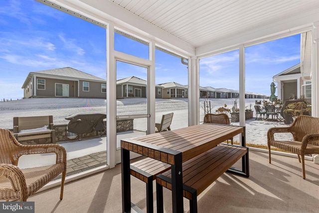 61 BONESET DR, Gettysburg, PA 17325