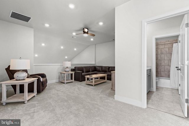 61 BONESET DR, Gettysburg, PA 17325