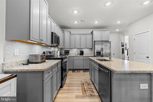 61 BONESET DR, Gettysburg, PA 17325