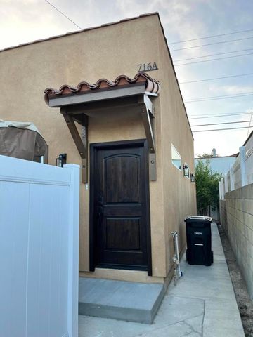716 Portola Avenue A, Glendale, CA 91206