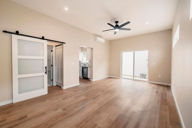 716 Portola Avenue A, Glendale, CA 91206