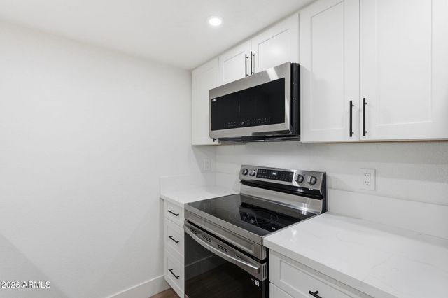 2515 N 52ND Street 207, Phoenix, AZ 85008
