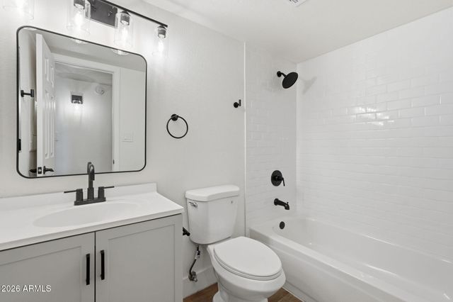 2515 N 52ND Street 207, Phoenix, AZ 85008