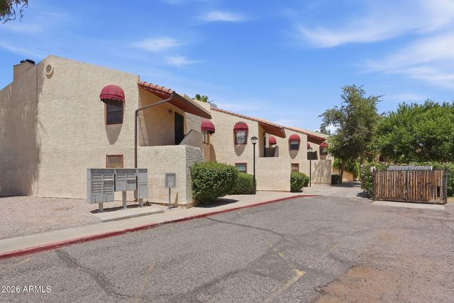 2515 N 52ND Street 207, Phoenix, AZ 85008