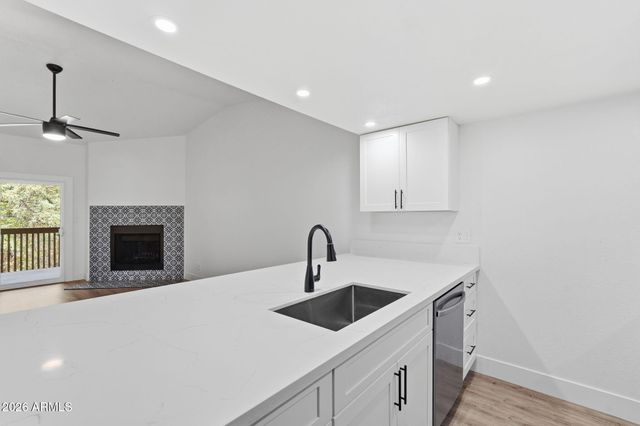 2515 N 52ND Street 207, Phoenix, AZ 85008