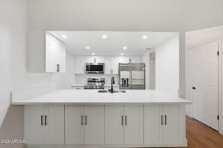 2515 N 52ND Street 207, Phoenix, AZ 85008