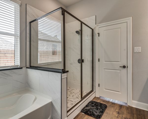 513 Dillon Street, Waxahachie, TX 75165