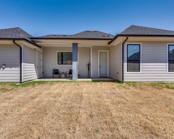 513 Dillon Street, Waxahachie, TX 75165