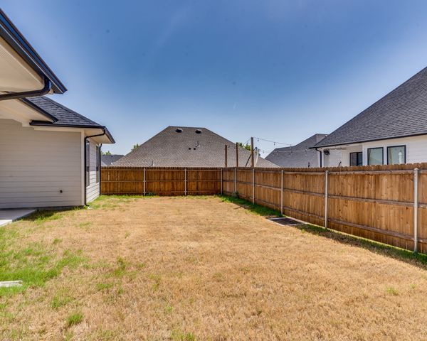 513 Dillon Street, Waxahachie, TX 75165