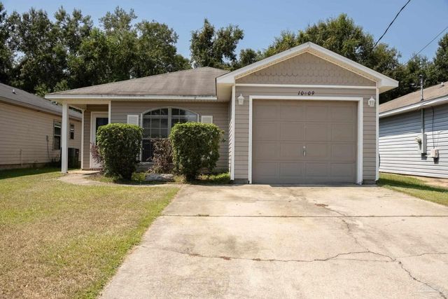 10609 Senegal Dr, Pensacola, FL 32534
