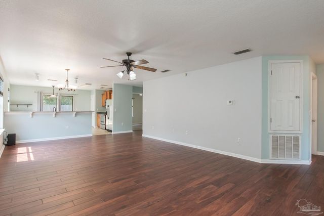 10609 Senegal Dr, Pensacola, FL 32534