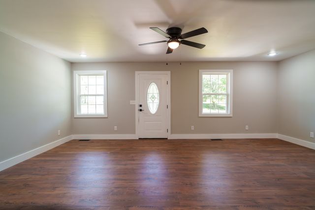 3784 Brookwood Dr, Cookeville, TN 38501