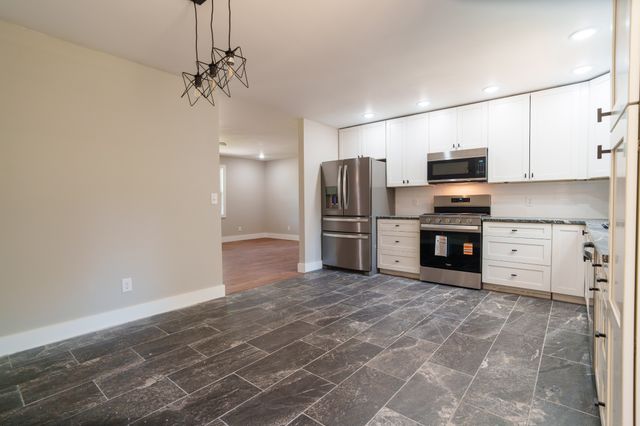 3784 Brookwood Dr, Cookeville, TN 38501