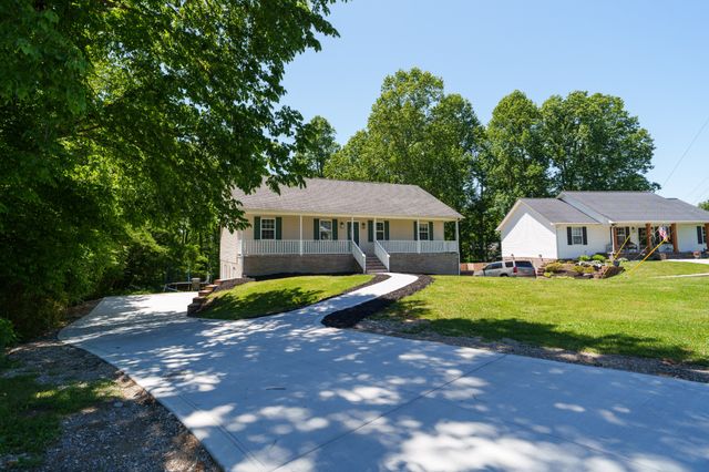 3784 Brookwood Dr, Cookeville, TN 38501