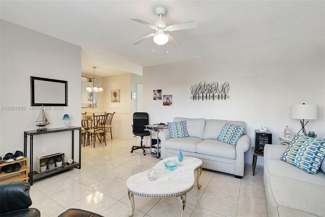 16801 NE 13th Avenue 206, Miami, FL 33162
