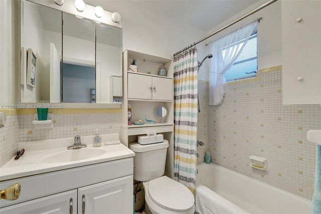 16801 NE 13th Avenue 206, Miami, FL 33162