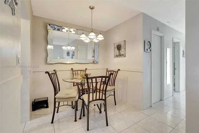 16801 NE 13th Avenue 206, Miami, FL 33162