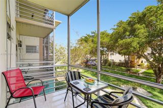 16801 NE 13th Avenue 206, Miami, FL 33162