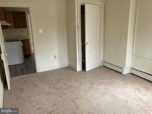 914 SWEDE ST, Norristown, PA 19401